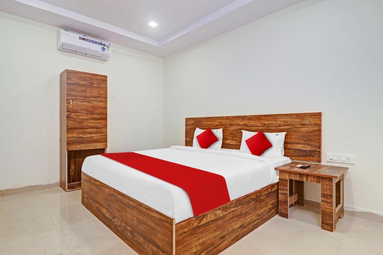 Hotel O R Square Inn Χιντεραμπάντ Εξωτερικό φωτογραφία